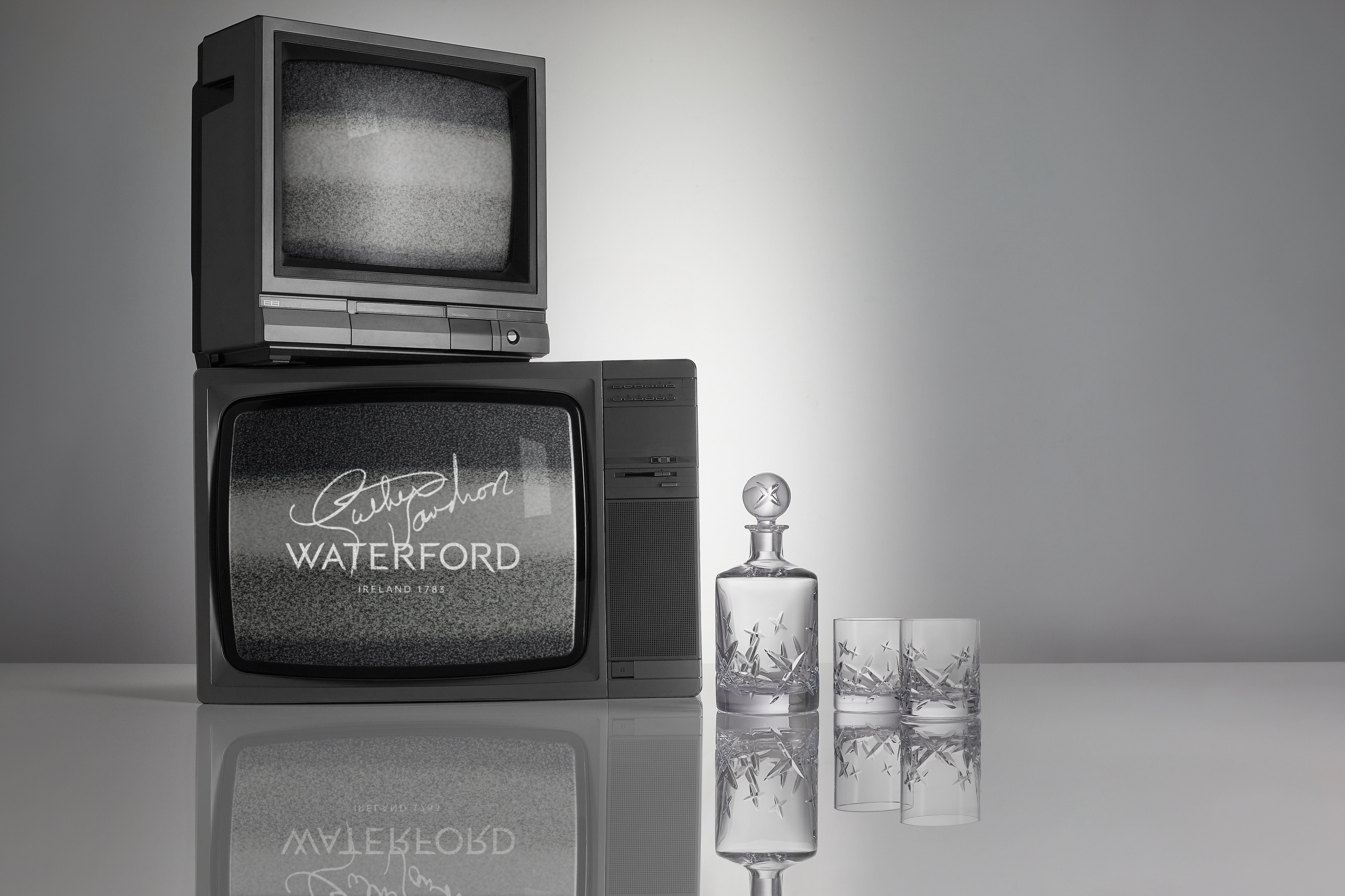 Waterford_COLLABORATIONS_Luther_Vandross_Styled_03_Original.jpg