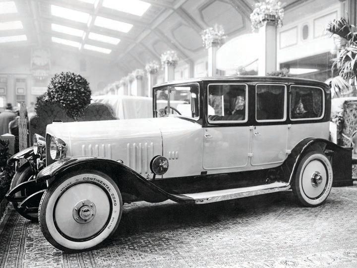 Maybach’s first production car, the 1921 W3. PHOTO COURTESY OF BRAND