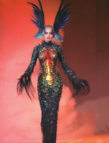 Thierry Mugler’s fall/winter 1997/1998 haute couture collection. PHOTO BY PIERRE VAUTHEY/SYGMA VIA GETTY IMAGES